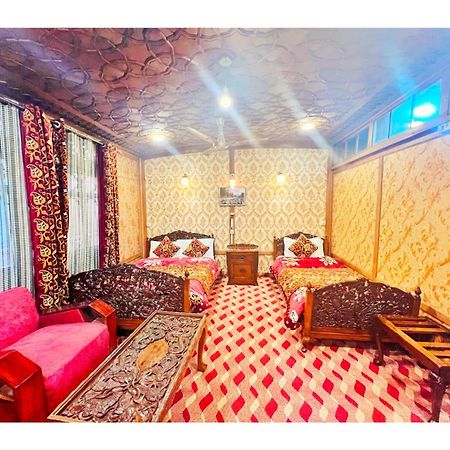 Mossess Group Of Houseboats Hotel Srinagar  Ngoại thất bức ảnh
