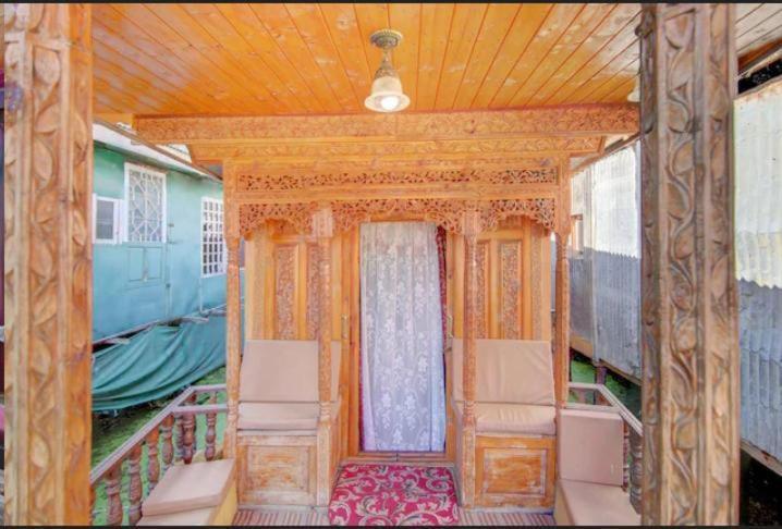 Mossess Group Of Houseboats Hotel Srinagar  Ngoại thất bức ảnh
